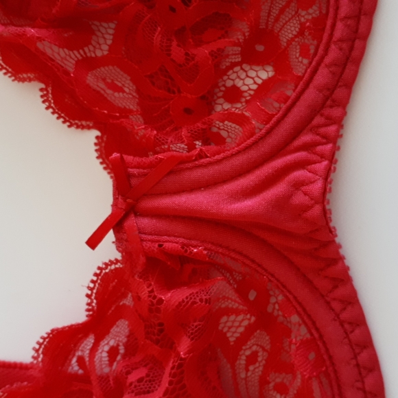 Stretch Lace Bra - Picture 2 of 7